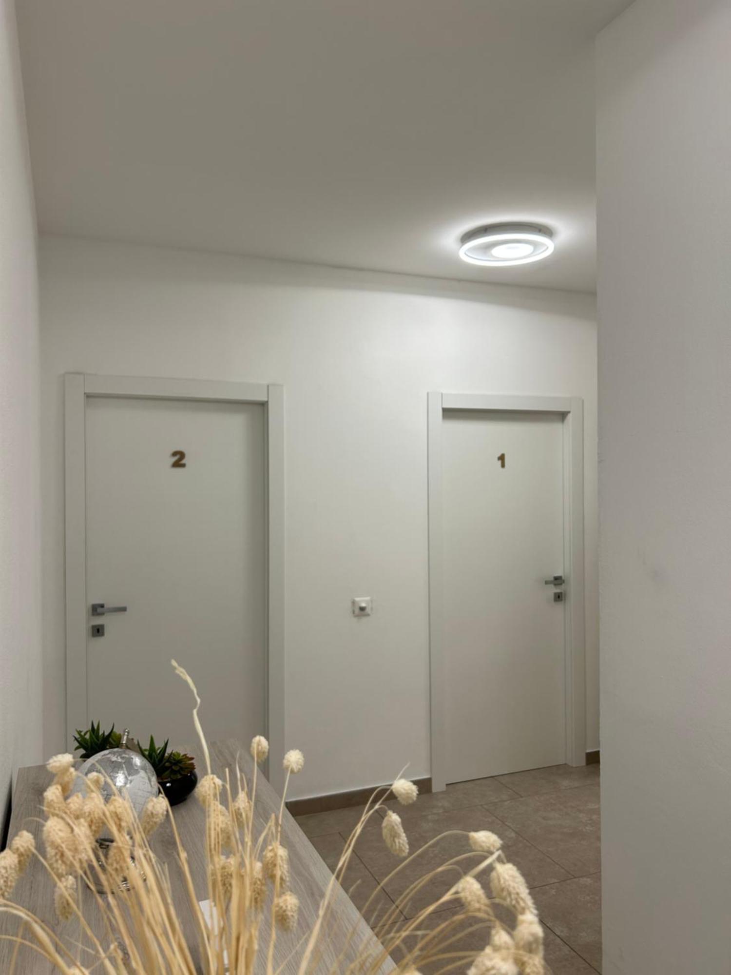 *Veranda'S Rooms* - Free Parking In Central Lugano Exterior photo