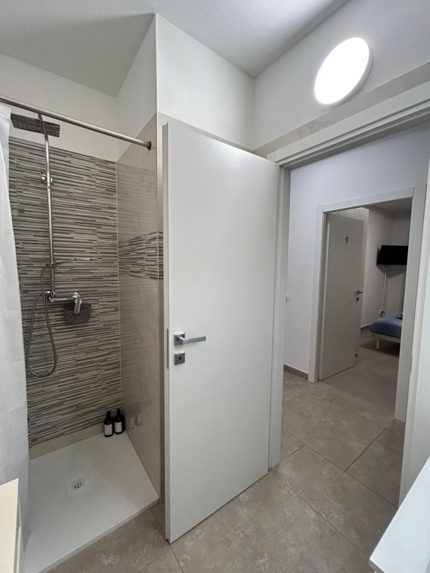 *Veranda'S Rooms* - Free Parking In Central Lugano Exterior photo